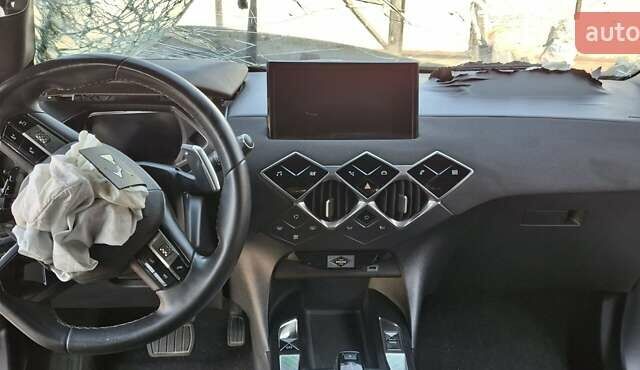 Белый DS 3 Crossback, объемом двигателя 1.2 л и пробегом 20 тыс. км за 2500 $, фото 10 на Automoto.ua