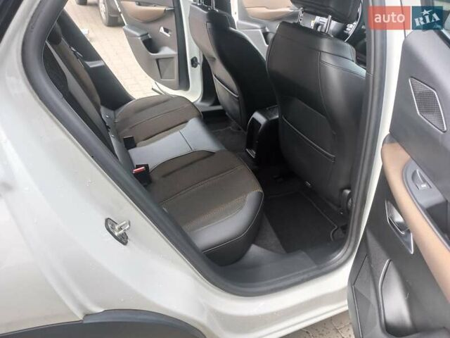 Белый DS 3 Crossback, объемом двигателя 0 л и пробегом 114 тыс. км за 14750 $, фото 73 на Automoto.ua