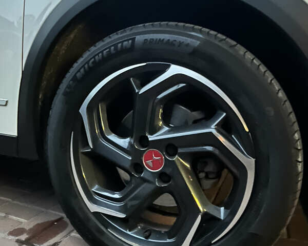 Білий DS 3 Crossback, об'ємом двигуна 1.5 л та пробігом 110 тис. км за 21900 $, фото 6 на Automoto.ua