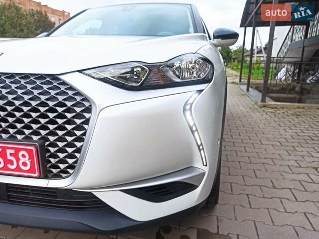 Белый DS 3 Crossback, объемом двигателя 0 л и пробегом 114 тыс. км за 14750 $, фото 33 на Automoto.ua