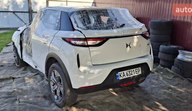 Белый DS 3 Crossback, объемом двигателя 1.2 л и пробегом 20 тыс. км за 2500 $, фото 4 на Automoto.ua