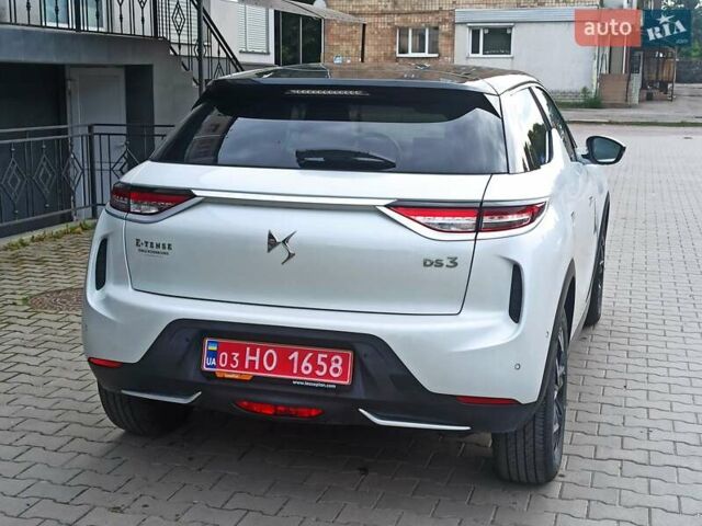 Белый DS 3 Crossback, объемом двигателя 0 л и пробегом 114 тыс. км за 14750 $, фото 17 на Automoto.ua