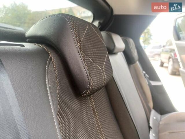 Белый DS 3 Crossback, объемом двигателя 0 л и пробегом 114 тыс. км за 14750 $, фото 76 на Automoto.ua