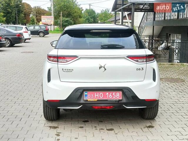 Белый DS 3 Crossback, объемом двигателя 0 л и пробегом 114 тыс. км за 14750 $, фото 15 на Automoto.ua