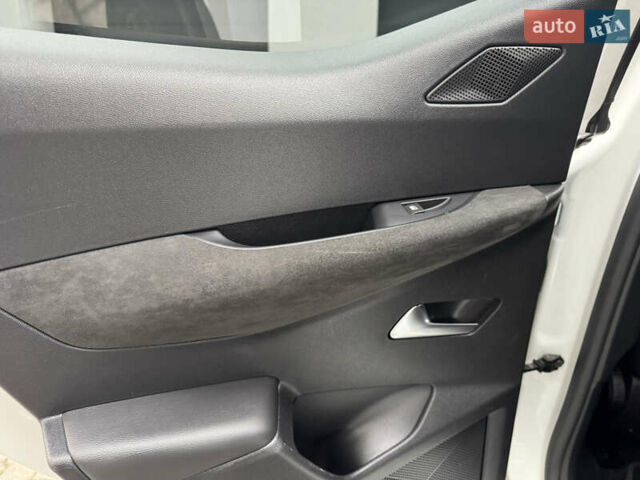 Білий DS 3 Crossback, об'ємом двигуна 0 л та пробігом 71 тис. км за 14900 $, фото 68 на Automoto.ua