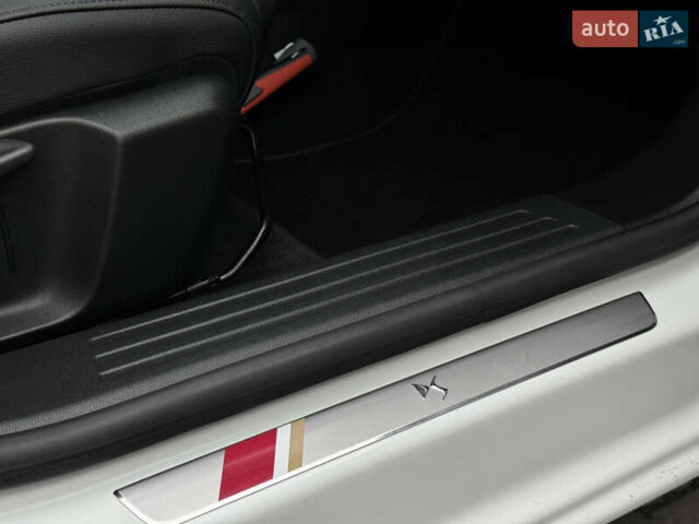 Білий DS 3 Crossback, об'ємом двигуна 0 л та пробігом 71 тис. км за 14900 $, фото 82 на Automoto.ua