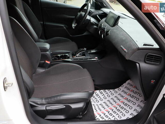 Білий DS 3 Crossback, об'ємом двигуна 0 л та пробігом 39 тис. км за 18900 $, фото 39 на Automoto.ua