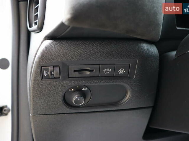 Білий DS 3 Crossback, об'ємом двигуна 0 л та пробігом 39 тис. км за 18900 $, фото 12 на Automoto.ua