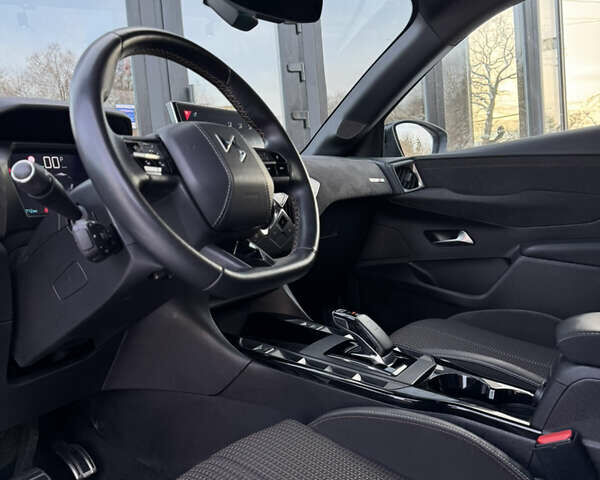 Белый DS 3 Crossback, объемом двигателя 0 л и пробегом 24 тыс. км за 17499 $, фото 10 на Automoto.ua