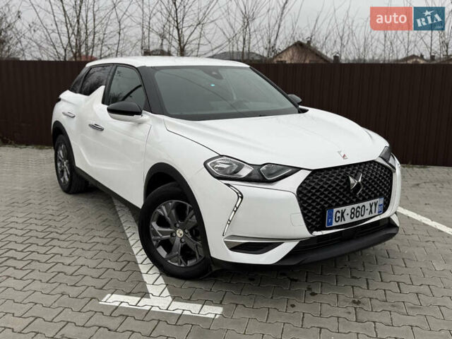 Белый DS 3 Crossback, объемом двигателя 0 л и пробегом 76 тыс. км за 16200 $, фото 5 на Automoto.ua