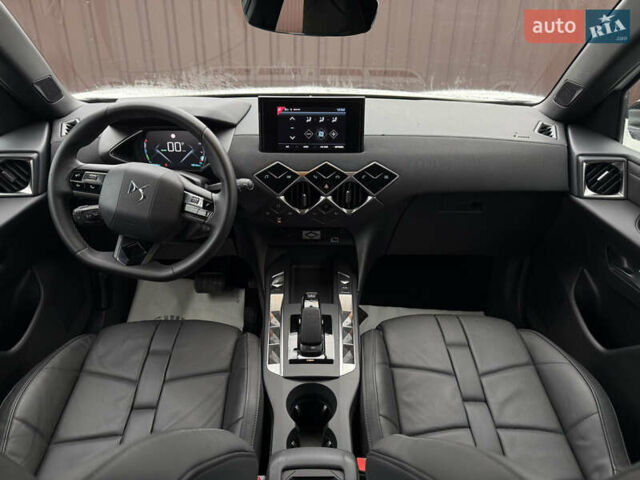 Белый DS 3 Crossback, объемом двигателя 0 л и пробегом 76 тыс. км за 16200 $, фото 21 на Automoto.ua