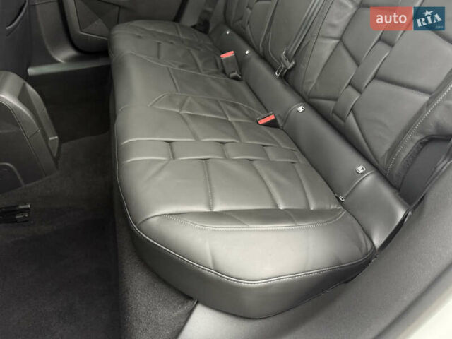 Белый DS 3 Crossback, объемом двигателя 0 л и пробегом 76 тыс. км за 16200 $, фото 18 на Automoto.ua