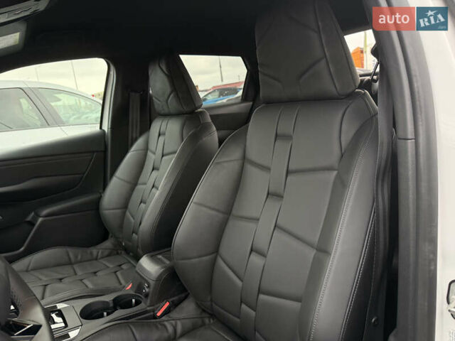 Белый DS 3 Crossback, объемом двигателя 0 л и пробегом 76 тыс. км за 16200 $, фото 14 на Automoto.ua
