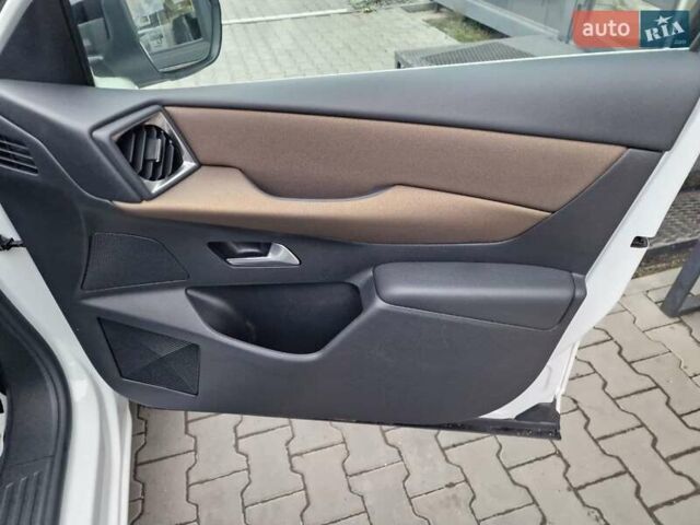 Білий DS 3 Crossback, об'ємом двигуна 0 л та пробігом 92 тис. км за 16200 $, фото 43 на Automoto.ua