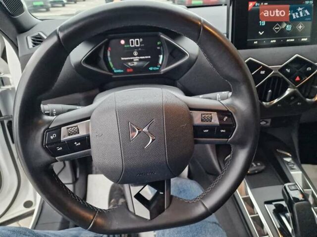 Білий DS 3 Crossback, об'ємом двигуна 0 л та пробігом 92 тис. км за 16200 $, фото 25 на Automoto.ua