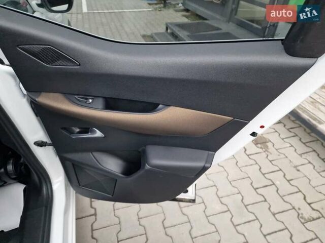 Білий DS 3 Crossback, об'ємом двигуна 0 л та пробігом 92 тис. км за 16200 $, фото 40 на Automoto.ua