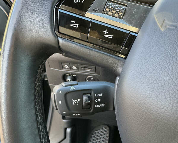 Черный DS 3 Crossback, объемом двигателя 0 л и пробегом 37 тыс. км за 19900 $, фото 13 на Automoto.ua