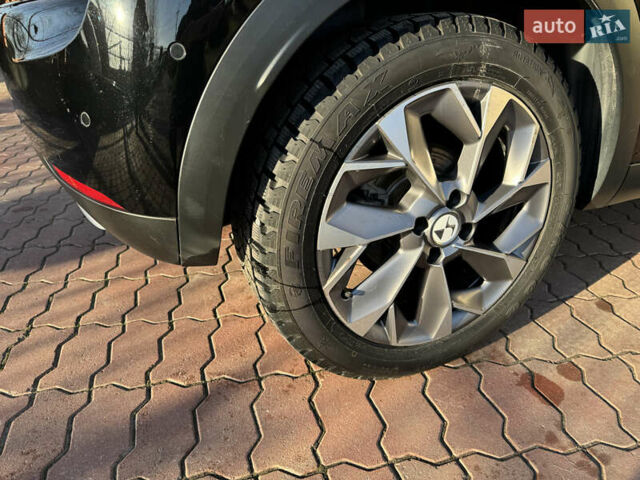 Черный DS 3 Crossback, объемом двигателя 0 л и пробегом 37 тыс. км за 19900 $, фото 1 на Automoto.ua