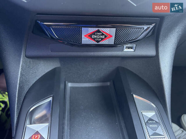 Черный DS 3 Crossback, объемом двигателя 0 л и пробегом 21 тыс. км за 15950 $, фото 25 на Automoto.ua