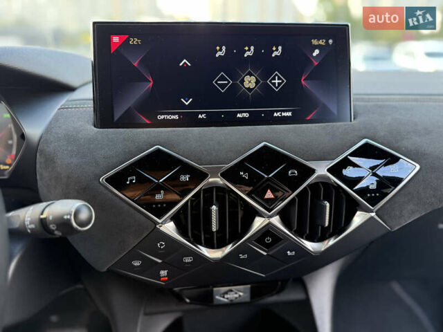 Желтый DS 3 Crossback, объемом двигателя 1.5 л и пробегом 47 тыс. км за 23990 $, фото 37 на Automoto.ua