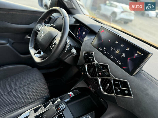 Желтый DS 3 Crossback, объемом двигателя 1.5 л и пробегом 47 тыс. км за 23990 $, фото 43 на Automoto.ua