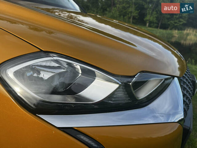 Желтый DS 3 Crossback, объемом двигателя 1.2 л и пробегом 34 тыс. км за 18500 $, фото 7 на Automoto.ua