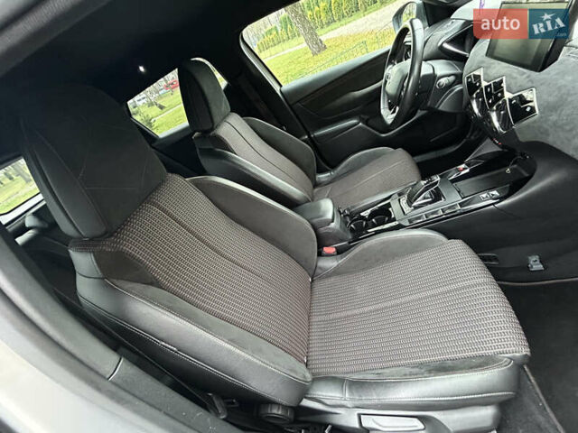 Серый DS 3 Crossback, объемом двигателя 0 л и пробегом 101 тыс. км за 17300 $, фото 45 на Automoto.ua