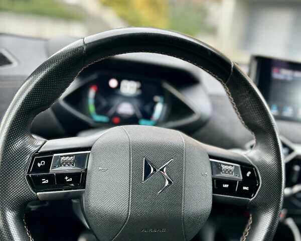 Серый DS 3 Crossback, объемом двигателя 0 л и пробегом 101 тыс. км за 17300 $, фото 54 на Automoto.ua