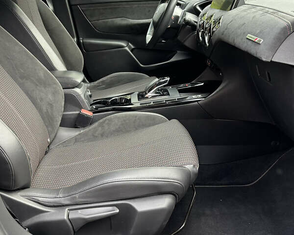 Серый DS 3 Crossback, объемом двигателя 1.2 л и пробегом 50 тыс. км за 18900 $, фото 3 на Automoto.ua