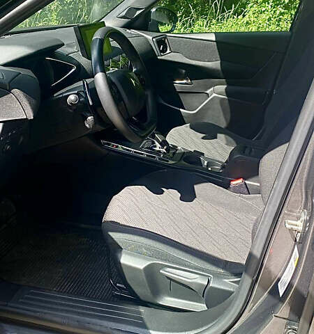 Серый DS 3 Crossback, объемом двигателя 1.2 л и пробегом 72 тыс. км за 17500 $, фото 9 на Automoto.ua