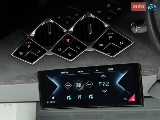 Серый DS 3 Crossback, объемом двигателя 0 л и пробегом 43 тыс. км за 14950 $, фото 55 на Automoto.ua