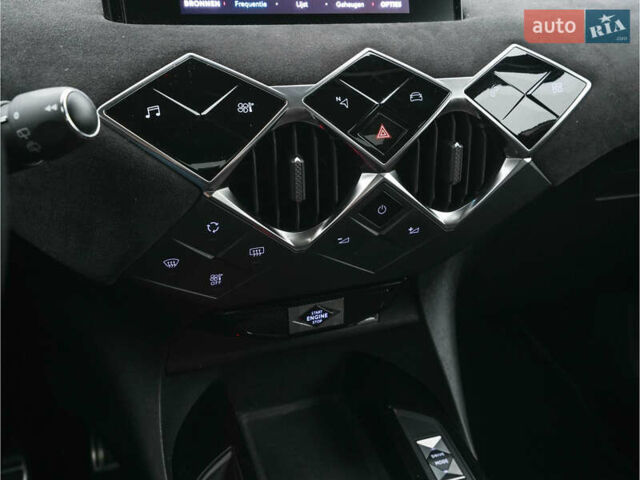 Серый DS 3 Crossback, объемом двигателя 0 л и пробегом 101 тыс. км за 17300 $, фото 65 на Automoto.ua