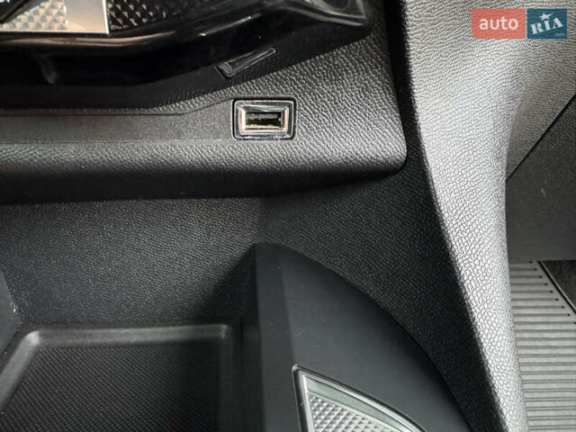 Серый DS 3 Crossback, объемом двигателя 0 л и пробегом 72 тыс. км за 14650 $, фото 19 на Automoto.ua