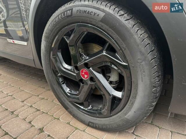 Серый DS 3 Crossback, объемом двигателя 1.2 л и пробегом 21 тыс. км за 21800 $, фото 9 на Automoto.ua