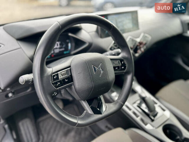 Серый DS 3 Crossback, объемом двигателя 0 л и пробегом 16 тыс. км за 19000 $, фото 28 на Automoto.ua