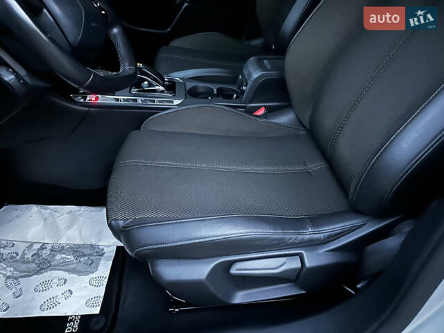 Серый DS 3 Crossback, объемом двигателя 0 л и пробегом 100 тыс. км за 15650 $, фото 42 на Automoto.ua