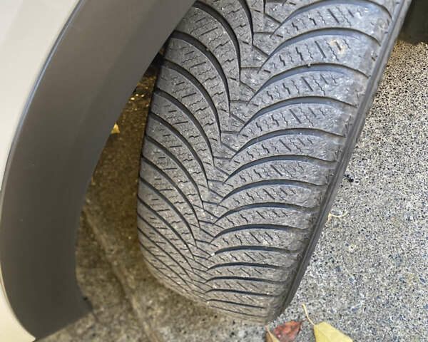 Білий DS 3 e-Tense, об'ємом двигуна 0 л та пробігом 69 тис. км за 15900 $, фото 15 на Automoto.ua