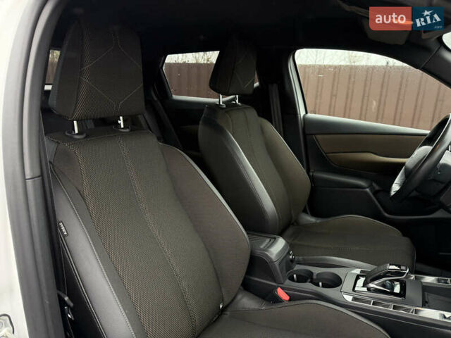 Белый DS 3 e-Tense, объемом двигателя 0 л и пробегом 87 тыс. км за 16200 $, фото 23 на Automoto.ua