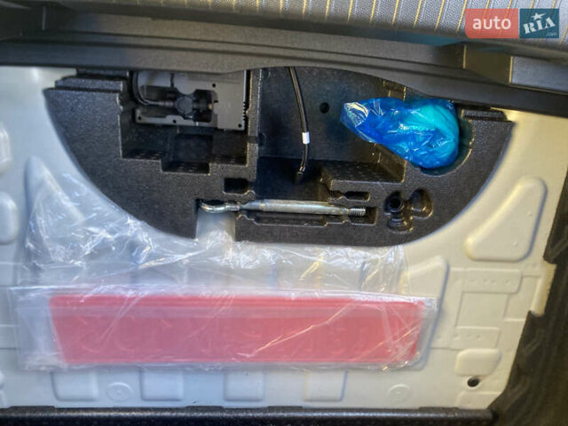 Білий DS 3 e-Tense, об'ємом двигуна 0 л та пробігом 69 тис. км за 15900 $, фото 13 на Automoto.ua