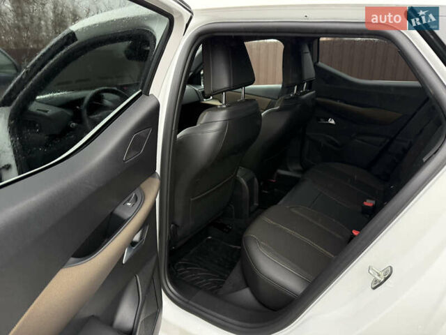 Белый DS 3 e-Tense, объемом двигателя 0 л и пробегом 87 тыс. км за 16200 $, фото 13 на Automoto.ua