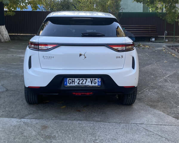 Білий DS 3 e-Tense, об'ємом двигуна 0 л та пробігом 69 тис. км за 15900 $, фото 4 на Automoto.ua