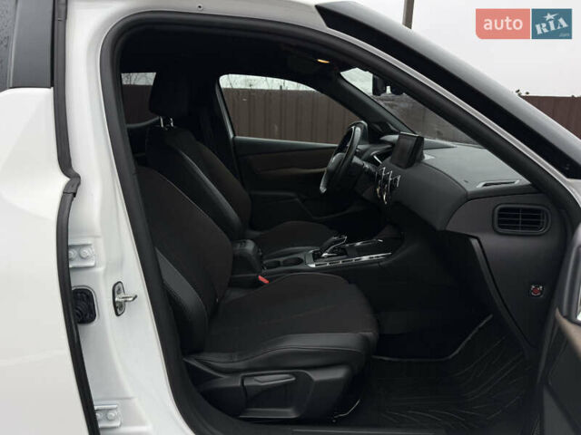 Белый DS 3 e-Tense, объемом двигателя 0 л и пробегом 87 тыс. км за 16200 $, фото 21 на Automoto.ua
