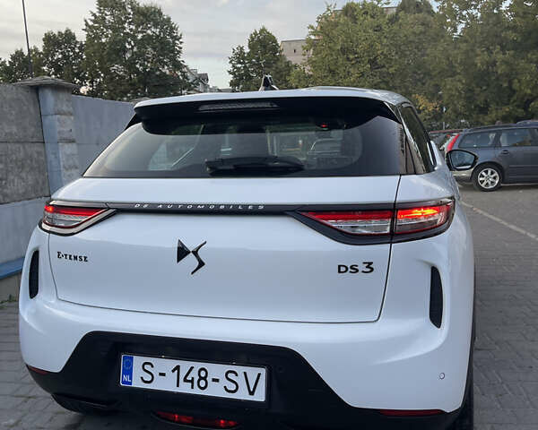 Белый DS 3 e-Tense, объемом двигателя 0 л и пробегом 9 тыс. км за 22000 $, фото 6 на Automoto.ua