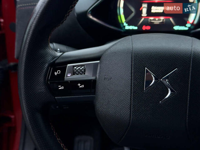 Красный DS 3 e-Tense, объемом двигателя 0 л и пробегом 25 тыс. км за 16900 $, фото 38 на Automoto.ua