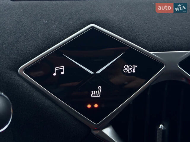 Красный DS 3 e-Tense, объемом двигателя 0 л и пробегом 25 тыс. км за 16900 $, фото 42 на Automoto.ua