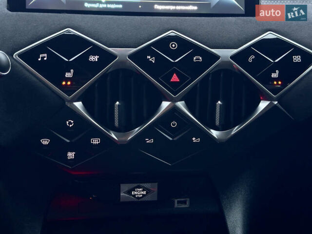 Красный DS 3 e-Tense, объемом двигателя 0 л и пробегом 25 тыс. км за 16900 $, фото 40 на Automoto.ua