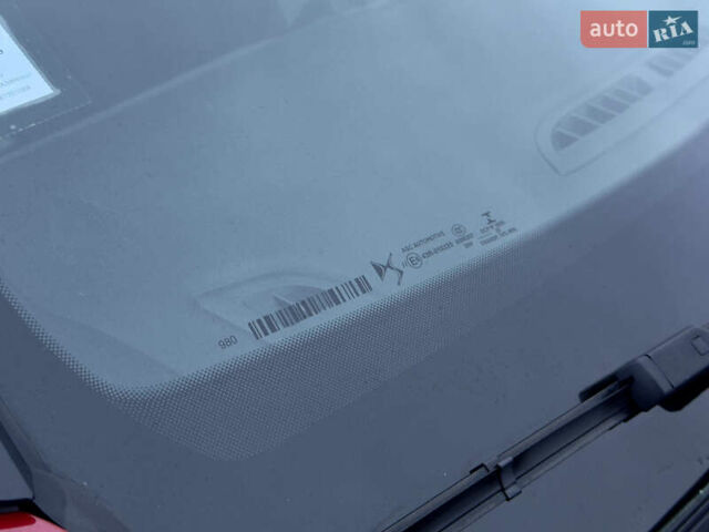 Красный DS 3 e-Tense, объемом двигателя 0 л и пробегом 25 тыс. км за 16900 $, фото 16 на Automoto.ua