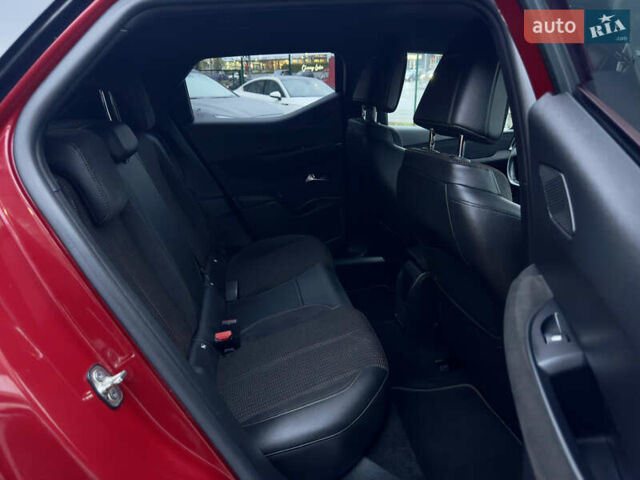 Красный DS 3 e-Tense, объемом двигателя 0 л и пробегом 25 тыс. км за 16900 $, фото 3 на Automoto.ua