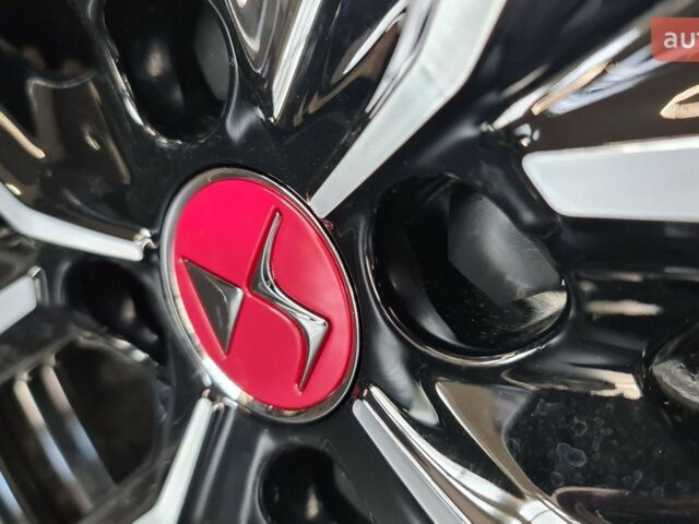 DS 3 e-Tense, объемом двигателя 0 л и пробегом 0 тыс. км за 31664 $, фото 20 на Automoto.ua