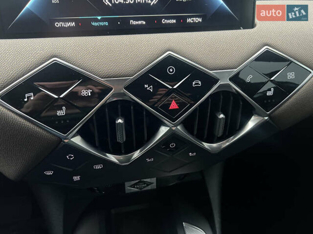 Синий DS 3 e-Tense, объемом двигателя 0 л и пробегом 60 тыс. км за 17000 $, фото 27 на Automoto.ua